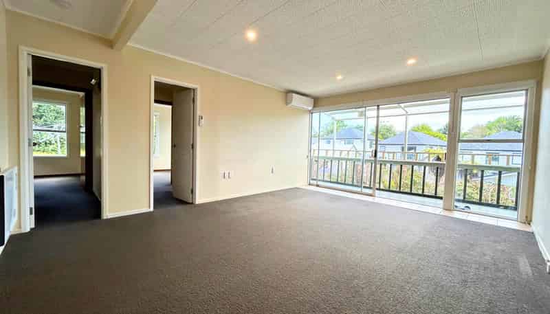 2/39 Noall Street, Te Atatu Peninsula