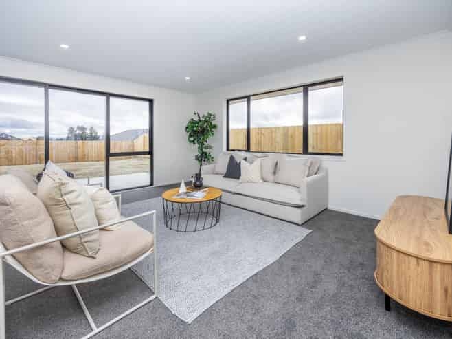 15 Pukaki Place, Baverstock