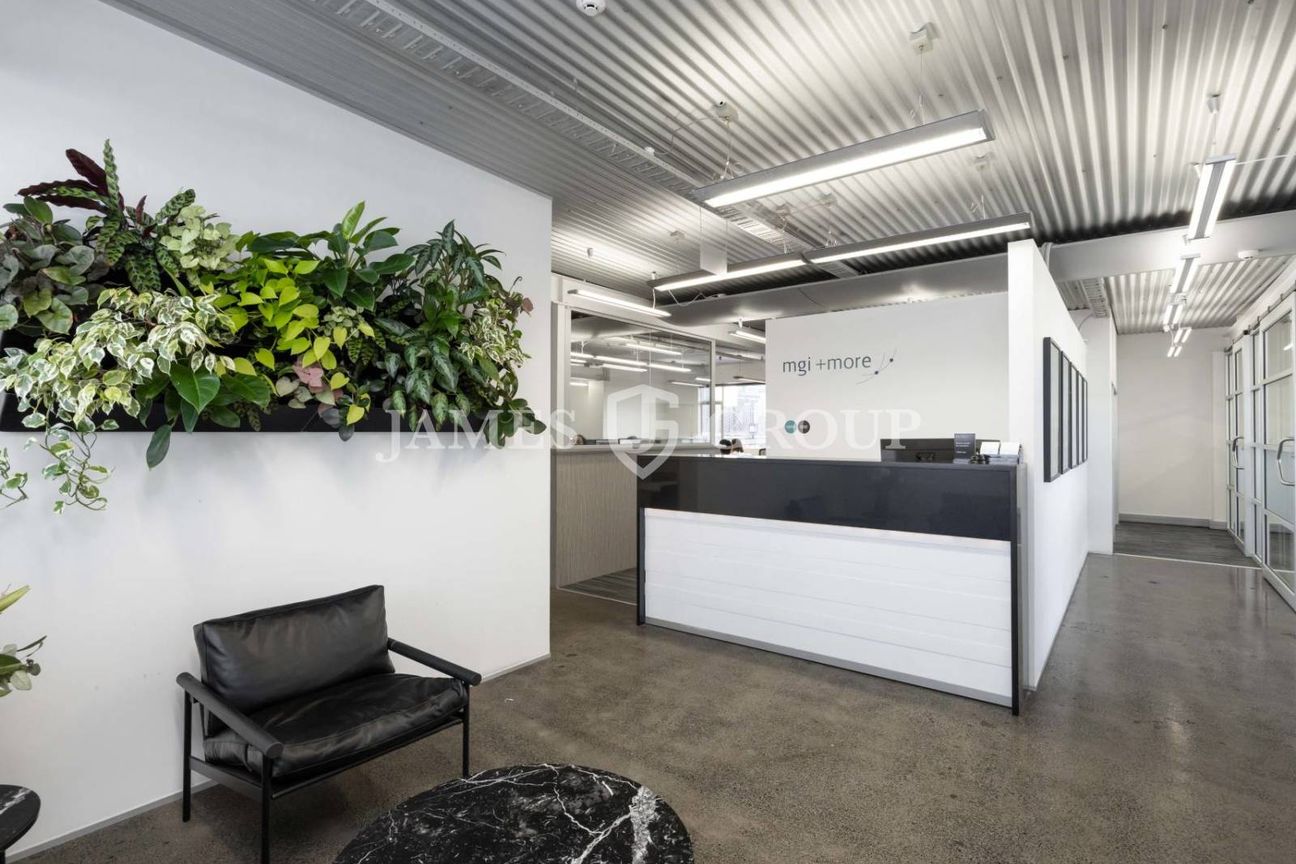 TURN-KEY OFFICE WITH POLISHED CONCRETE FLOORS - Altro