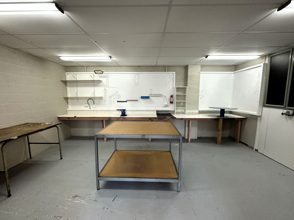 Onekawa workshop, office and large yard - Ansicht 6