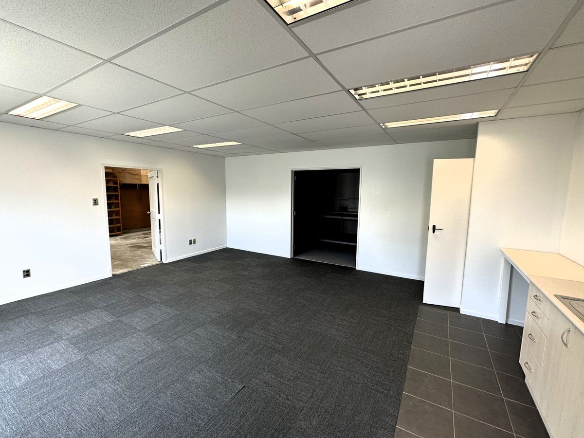 Onekawa workshop, office and large yard - Ansicht 2