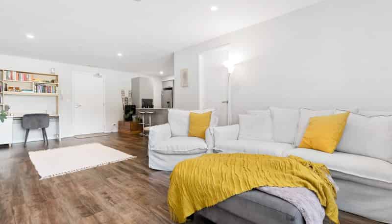 209/25 Bute Road, Browns Bay