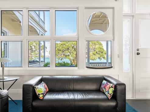 5B King Edward Parade, Devonport