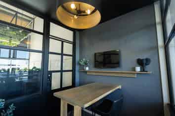 Contemporary office for sale