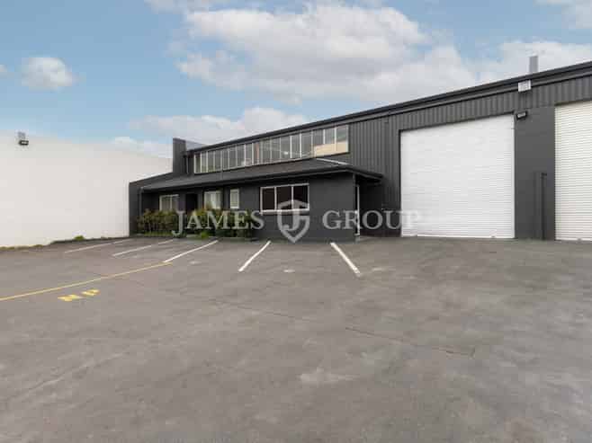 Secure Refurbished Warehouse | Central Manukau