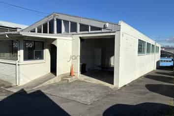 Prime Roadfront Warehouse in Mt Roskill