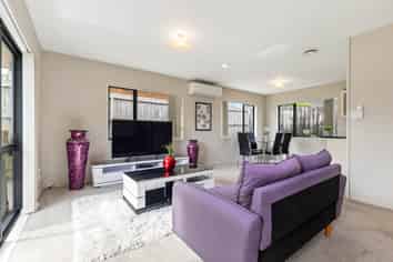 29 Rebecca Rise, Weymouth