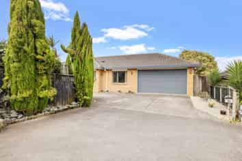 29 Rebecca Rise, Weymouth