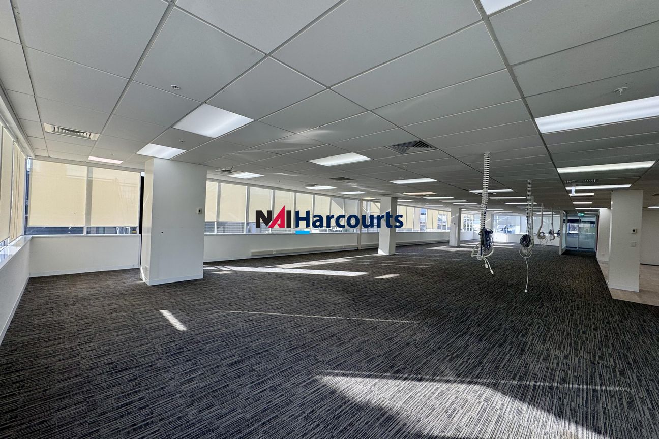 Sleek Office Tenancy With Ample Parking - Vista 6