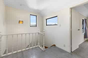 8/85 Elizabeth Street, Mount Victoria