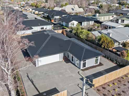 35 Parsonage Road, Woodend