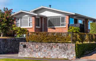 2/55 Taharepa Road, Hilltop
