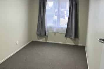 1/1 Bell Road, Western Heights