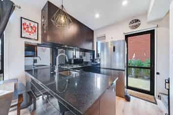 1 Hermitage Street, Flat Bush