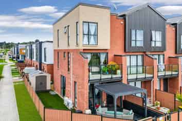 1 Hermitage Street, Flat Bush