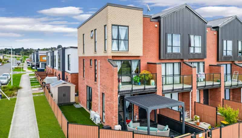 1 Hermitage Street, Flat Bush