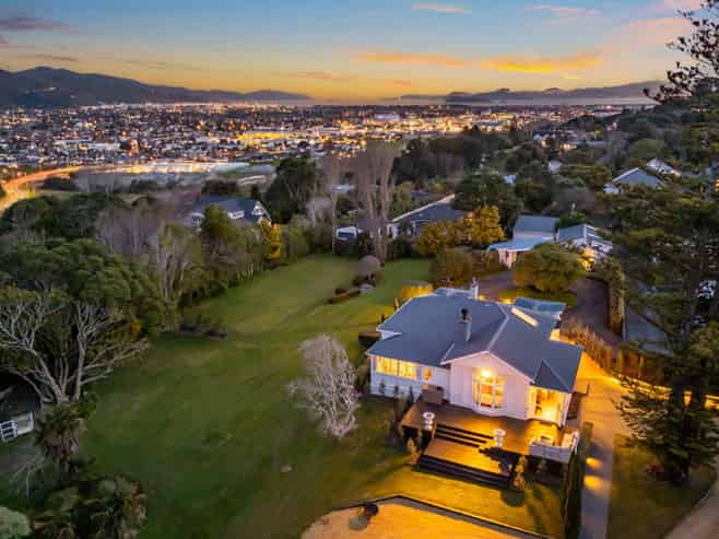 33 Wairere Road, Belmont