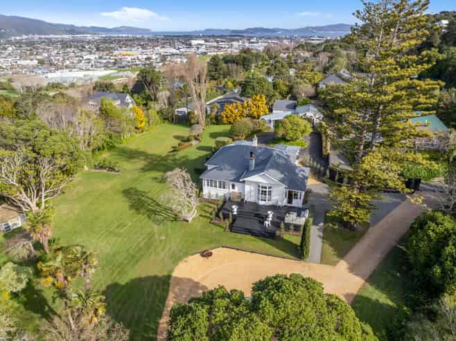 33 Wairere Road, Belmont