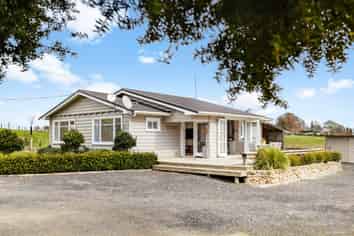 1716 Miranda Road, Mangatangi