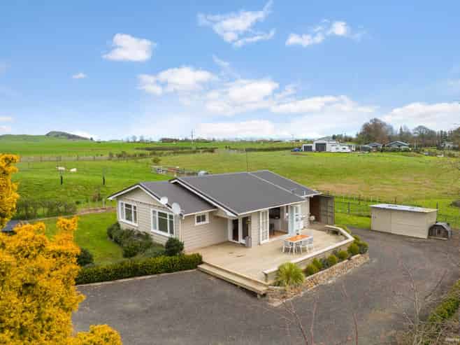1716 Miranda Road, Mangatangi