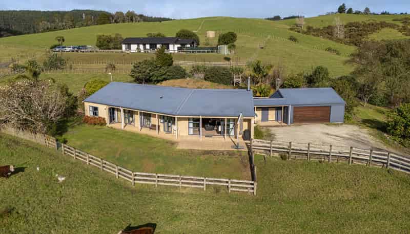 11 Pineview Lane, Helensville