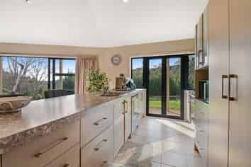11 Pineview Lane, Helensville