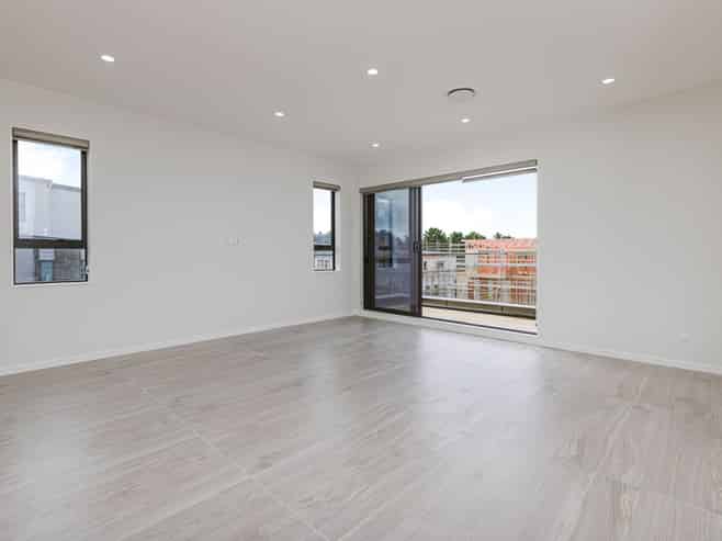 27 Bremner Ridge Street, Flat Bush