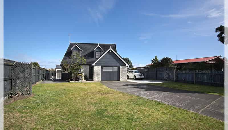 24 Thomas Place, FOXTON BEACH