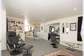 24 Thomas Place, FOXTON BEACH