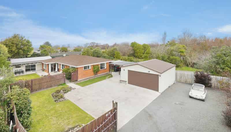 41a Lake Terrace Road, Burwood