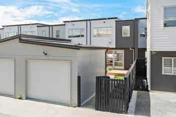 44C Joshua Carder Drive, Hobsonville