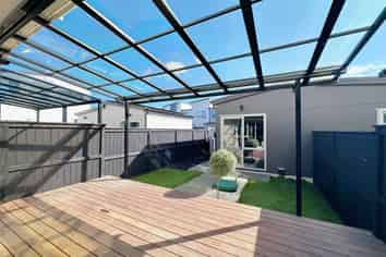 44C Joshua Carder Drive, Hobsonville