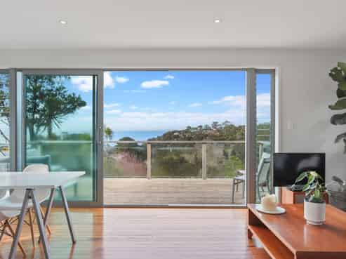 8 Mceldowney Road, Titirangi