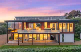 6 Park Road, Surfdale