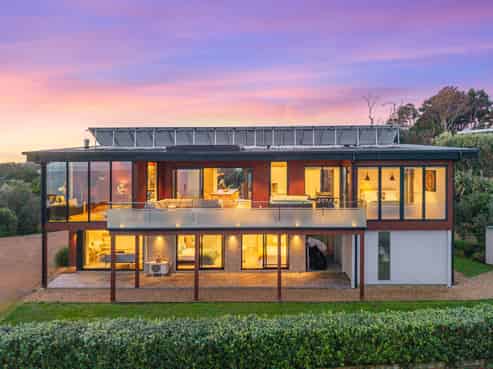 6 Park Road, Surfdale