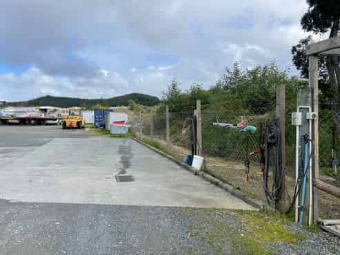 Central and secure yard with office facilities