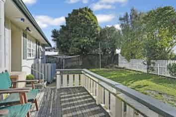 27 Fairdale Avenue, Red Hill