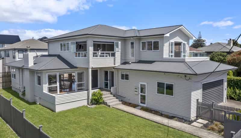 65 Seacliffe Avenue, Belmont
