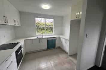 3/166 St Andrews Road, Epsom