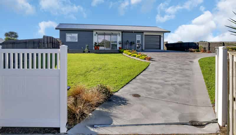 11 Sea Dune Place, Ruakaka