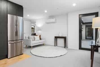 9/198 Main North Road, Redwood