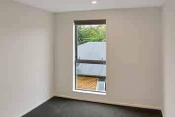 4/107 Mackworth Street, Woolston