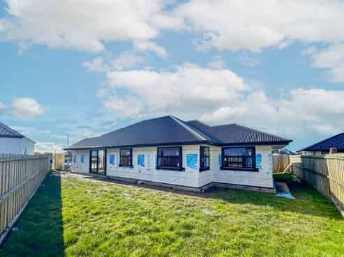 10 Paradise Way, Halswell