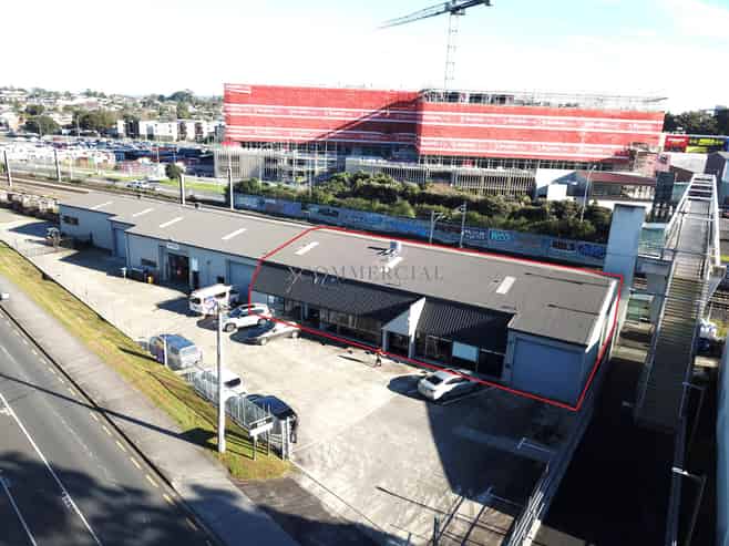 Well-Presented 516sqm Industrial Unit 