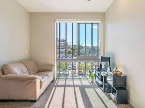 208A/80 Riddiford Street, Newtown