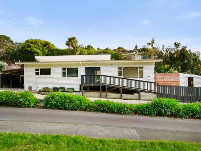 21A Mahoe Street, Tawa
