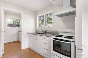 52 Moncrieff Avenue, Clendon Park