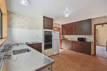 76 Albert Terrace, Saint Martins
