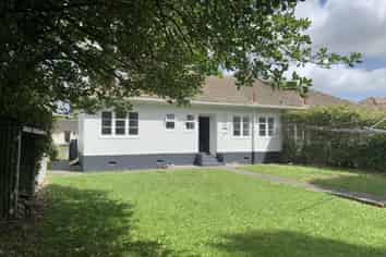 9 Bell Street, Marton