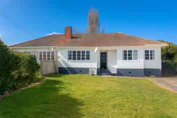 9 Bell Street, Marton